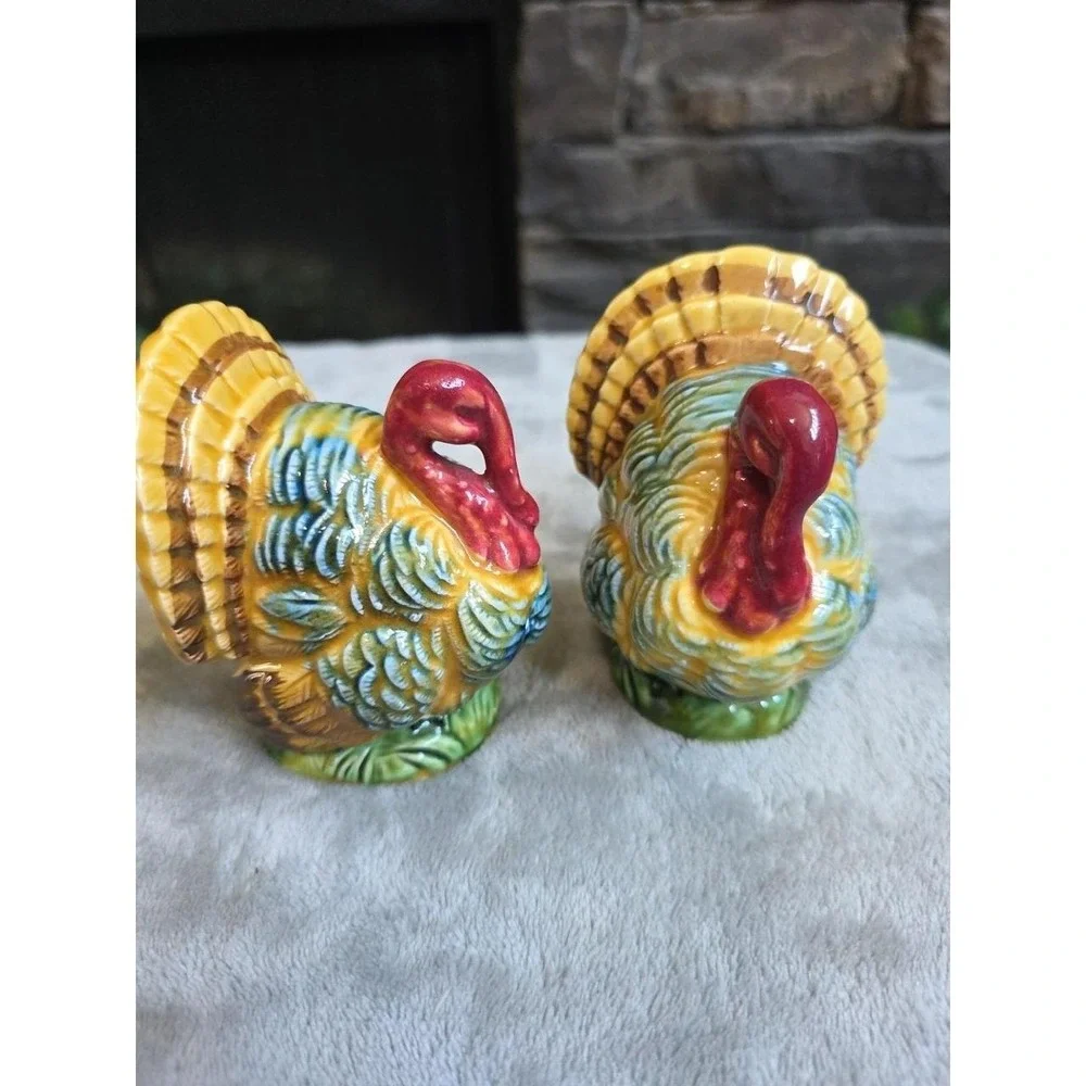 Vintage Handpainted Ceramic Thanksgiving Turkey Salt & Pepper Shaker Set